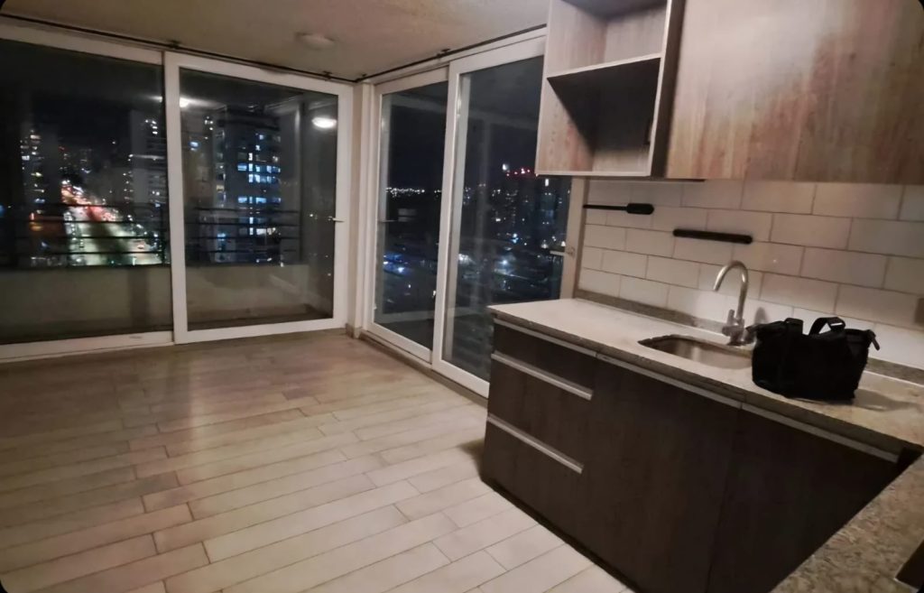 Mirador. Florida Center 2d 1b $ 400.000